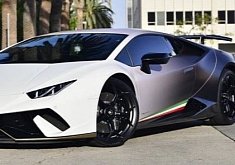 Black and White Lamborghini Huracan Performante Shows Stunning Look