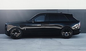 Black Badge Rolls-Royce Cullinan Features Gloss Black Everything, Including the 24s
