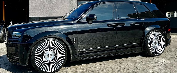 Rolls-Royce Cullinan Widebody on 26s for sale by Champion Motoring