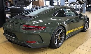 Black Olive 2018 Porsche 911 GT3 Touring Looks like a Bomber