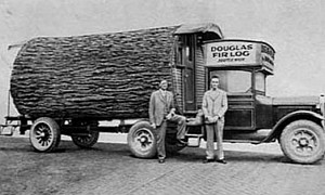 Blast From the Past: The 1920s Douglas Fir Log Motorhome Was the OG Tiny House