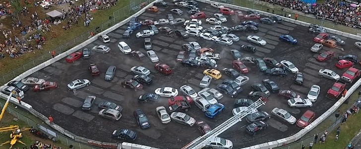 The world's largest demolition derby took place in Canada, on August 3, 2019