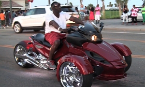 Blinged Can-Am Spyder Roadster Spotted at Myrtle Beach