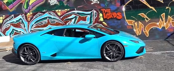 Blue Glauco Lamborghini Huracan
