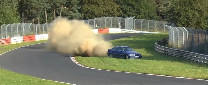 BMW 3 Series Coupe Avoids Massive Nurburgring Crash