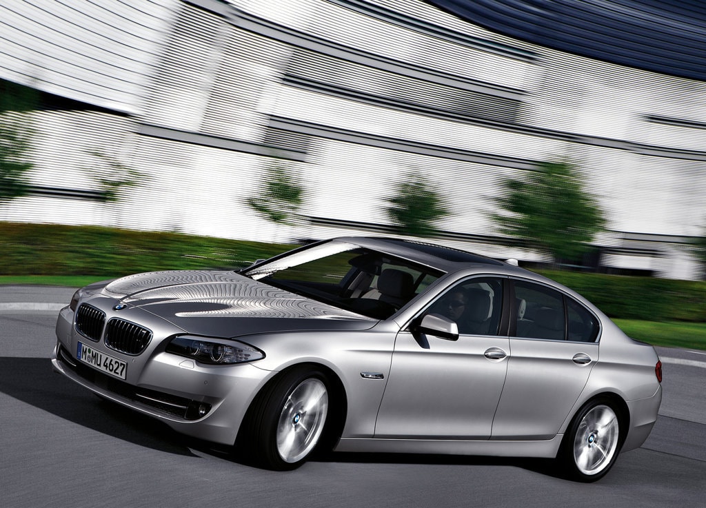 BMW 5 Series Photo