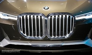 BMW Changes Logo for Top-Tier Models like the X7 SUV
