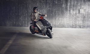 BMW Concept Link Is a Zero-Emission Scooter That Wants to Grow Up