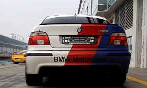 BMW E39 M5 Sounds Amazing on the Nurburgring