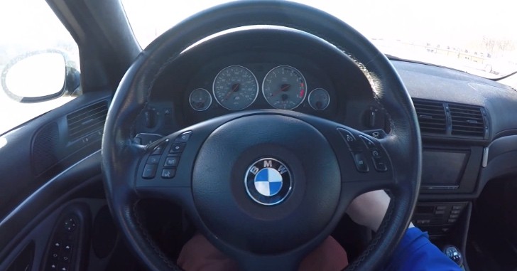 BMW E39 M5 steering wheel