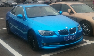 BMW E92 3 Series Coupe Is Chrome Blue in China