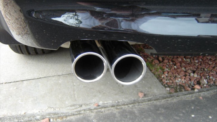 BMW E90 3 Series with Chrome Tailpipes