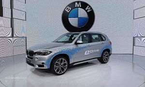 BMW Exposed the Powertrain of the new X5 xDrive40e Plug-in Hybrid at Shanghai