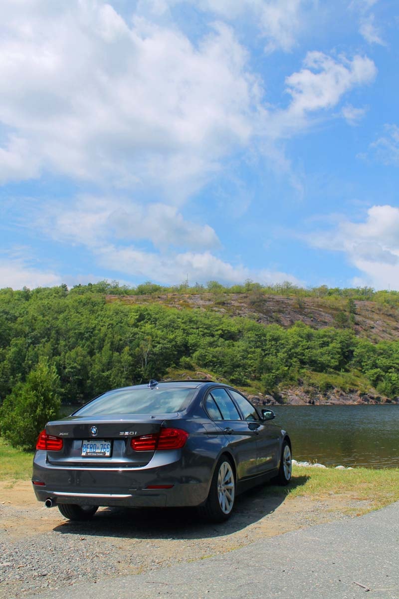 BMW F30 320i Review by Car Advice - autoevolution