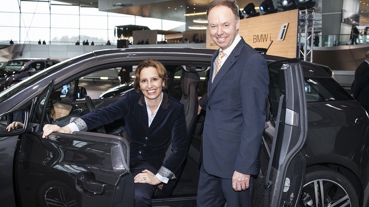 Dr. Ian Robertson, Member of the Board of Management of BMW AG, Sales and Marketing BMW, with the head of the Bavarian State Chancellor’s Office and State Minister for Federal Affairs