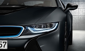 BMW i8 Is the World's First Car to Have Laser Headlights