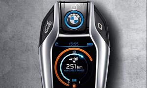 BMW i8 Key Fob Will Be Like a Small Smartphone