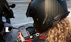 BMW Launches Fit-for-All Comms System for Motorcycle Riders