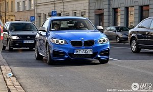 BMW M235i Spotted in Estoril Blue and Sapphire Black