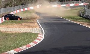 BMW M3 Nurburgring Crash Looks Like a Panick Attack, Ends in a Dust Storm