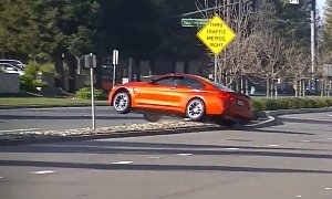 BMW M4 Coupe Flies Over Median as Driver Mashes the Gas Pedal
