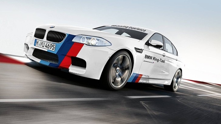 BMW M5 Ring Taxi