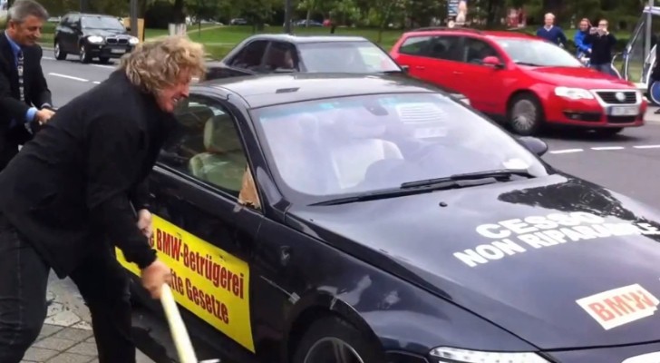 BMW M6 Owner Smashes Car