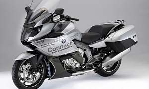 BMW Motorcycle ConnectedRide Advanced Safety Concept Detailed [Photos and Videos]