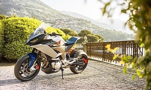 BMW Motorrad Concept 9cento Bonds Sport and Touring in New Adventure Model