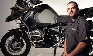 BMW R1200GS Crash Bars Aren't That Good, Touratech Shows You Why