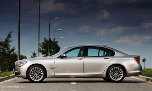 BMW Recalling 200,000 Vehicles