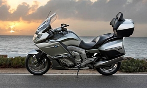 BMW Recalls 2,475 Motorcycles in the US for Throttle Issues