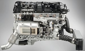 BMW Receives Two 10 Best Engines Awards