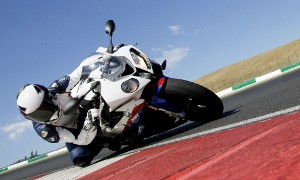 BMW S 1000 RR Gets New Software Patch