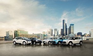 BMW's ReachNow Car Sharing Service Launches in Seattle, Daimler's Territory