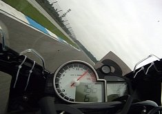 BMW S1000RR 46-Degree Lean Angle at 300 KM/H Looks Insane
