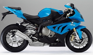 BMW S1000RR Kickstands May Come Off, Recall Issued