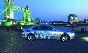 BMW Still Working on Fuel-Cell Car But Sees Electric Vehicles as the Future