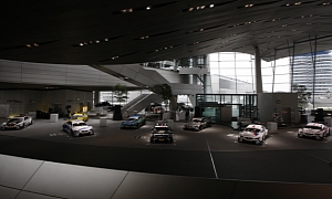 BMW Unveils 2013 DTM Cars at the Welt