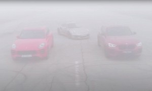 BMW X4 M40i Drag Races Porsche Macan Turbo in Thick Fog With a Surprising Result