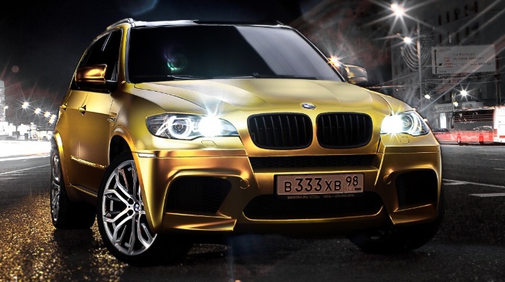 Gold Chrome BMW X5 M