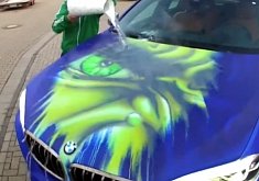 BMW X6 Paintjob Reveals Inner Hulk When You Pour Hot Water On It