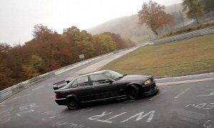 BMWs Drifting the Carousel Show the Slow Way Round the Nurburgring