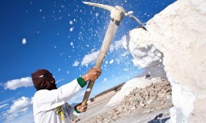 Bolivia Wants Lithium Industry, Seeks Foreign Partner