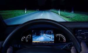Bosch Night Vision Plus Identifies Pedestrians