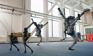 Boston Dynamics’ Robots Put On an Awesome, Eerie Dance Show Just for You