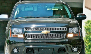 Brad Pitt Drives to McDonald’s in a Chevy Tahoe