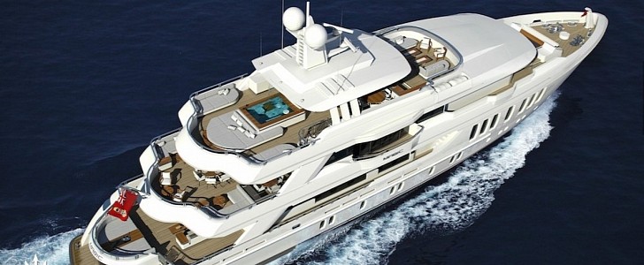 CMB Yachts' 47-meter Fortuna