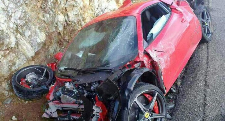 Crashed Ferrari 458