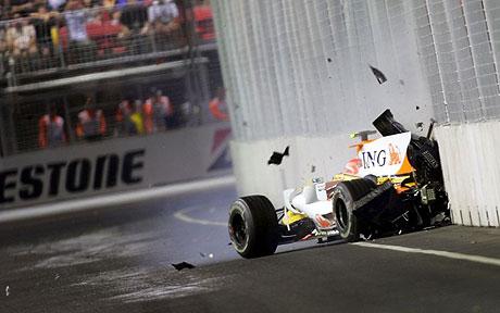 Piquet's crash in the 2008 Singapore GP